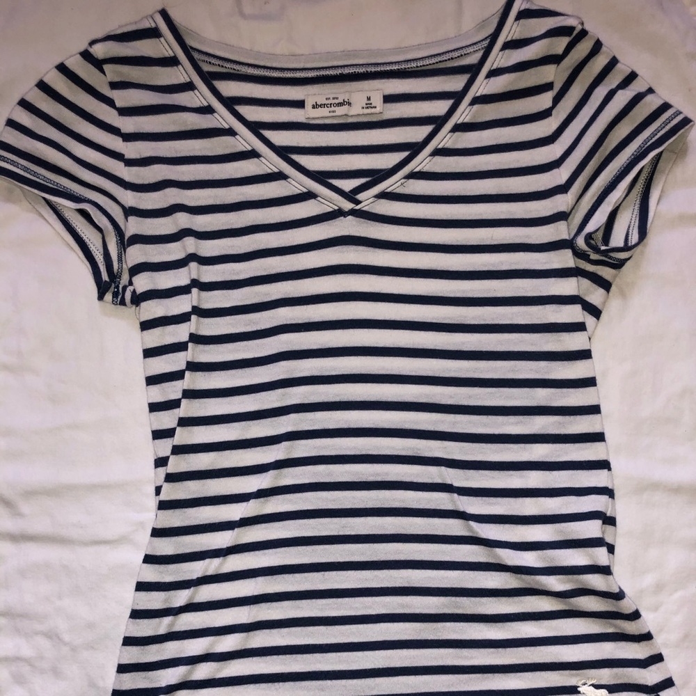 blue and white striped women’s abercrombie shirt